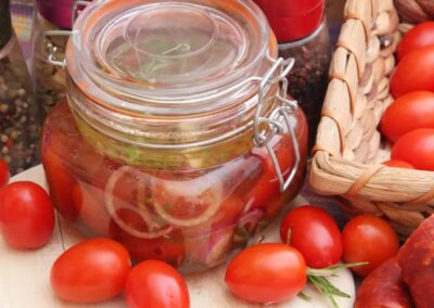 Omas Geheimrezept: Tomaten Einkochen wie in Alten Zeiten