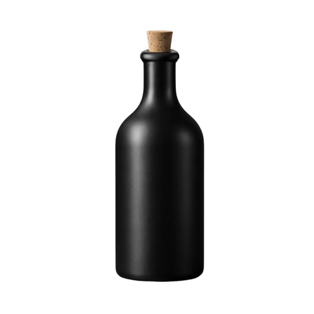 Glasflasche mit schwarzem Korkverschluss, isoliert auf weißem Hintergrund – ideal für Getränke oder Dekoration.