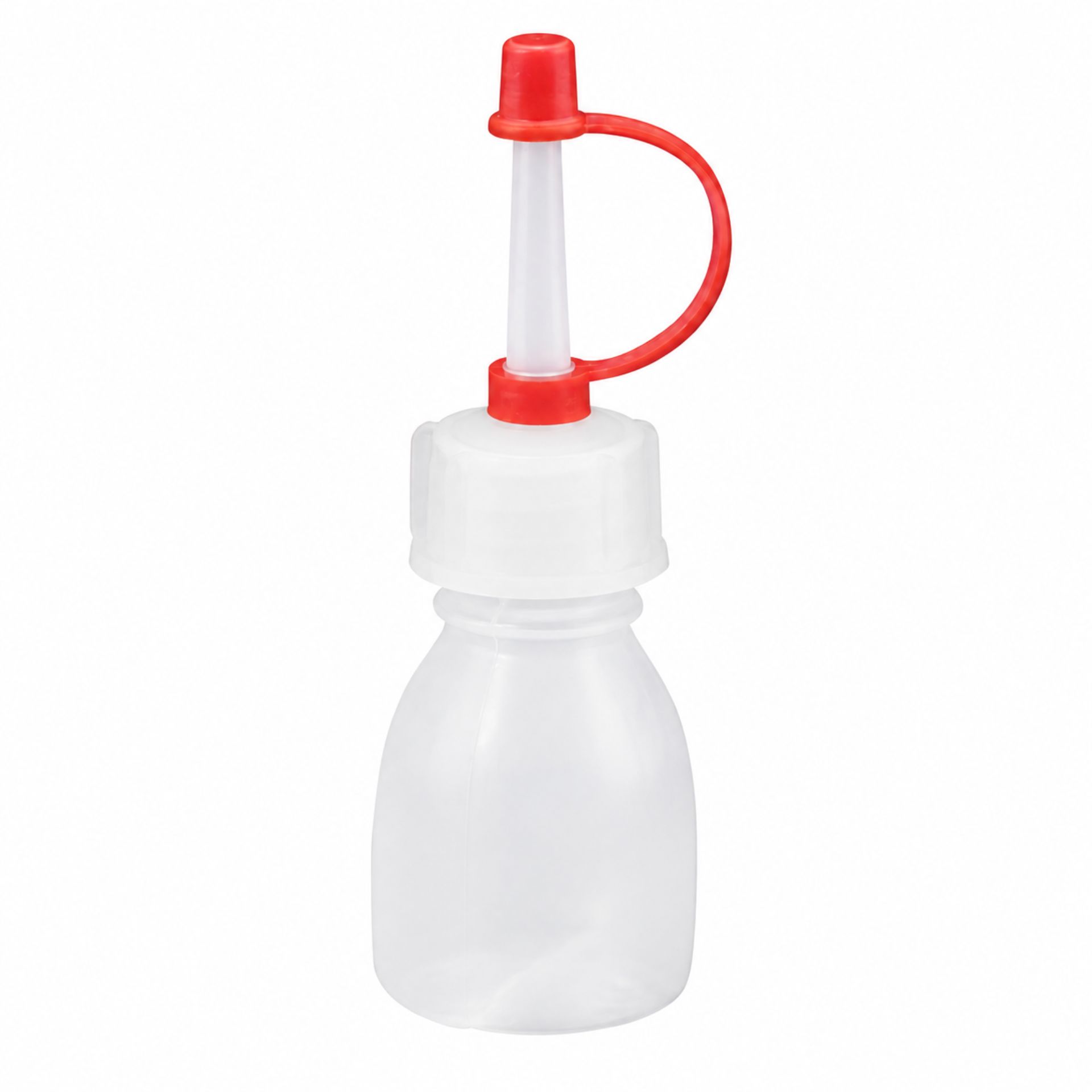 Mehrere leere, transparente Glasflaschen vor weißem Hintergrund, in verschiedenen Formen und Größen, ready für den Versand, perfekt für DIY-Projekte, Recycling oder als Dekoration.
