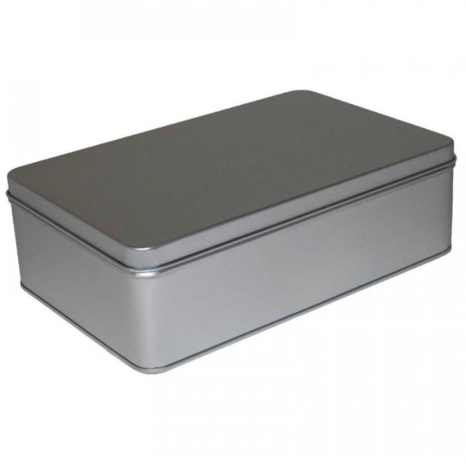 Bild einer glänzenden Aluminiumdose mit einem silbernen, reflektierenden Finish. Die Dose hat eine schlanke, zylindrische Form und einen Pull-Tab-Verschluss auf der Oberseite. Ideal geeignet für Getränke wie Bier, Limonade oder andere Erfrischungsgetränke