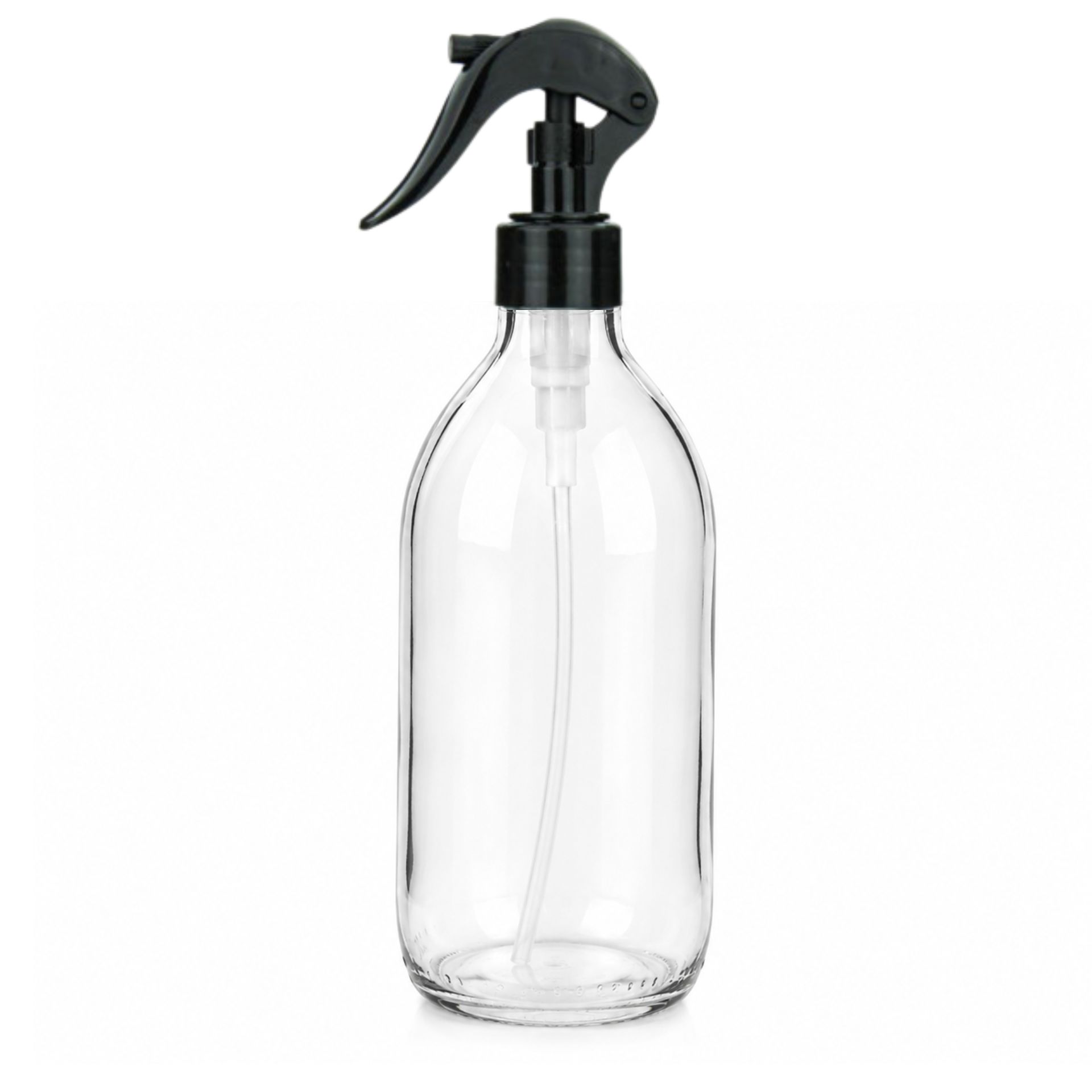 Sprühflasche aus transparentem Klarglas mit einem schwarzen Trigger-Sprühkopf, Fassungsvermögen 500 ml, stehend vor weißem Hintergrund.