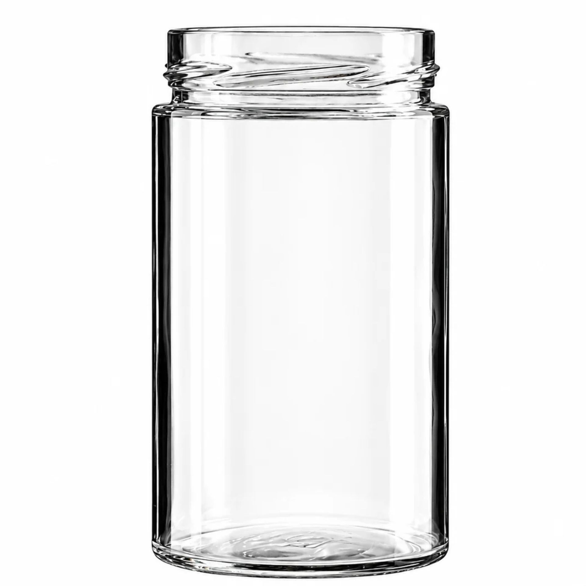 Leeres, zylindrisches Einmachglas aus klarem Glas mit weitem Hals und ohne Verschluss, stehend auf weißem Hintergrund.