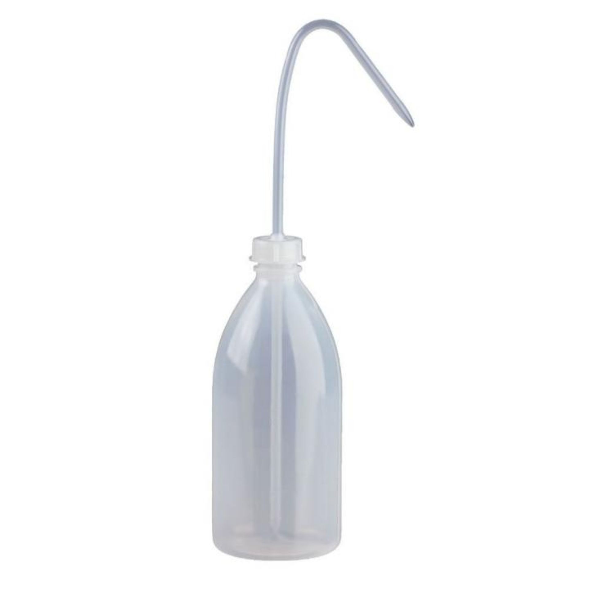 Eine klare, 500 ml Spritzflasche mit Steigrohr, ideal für präzises Dosieren von Flüssigkeiten in Labor oder Küche.