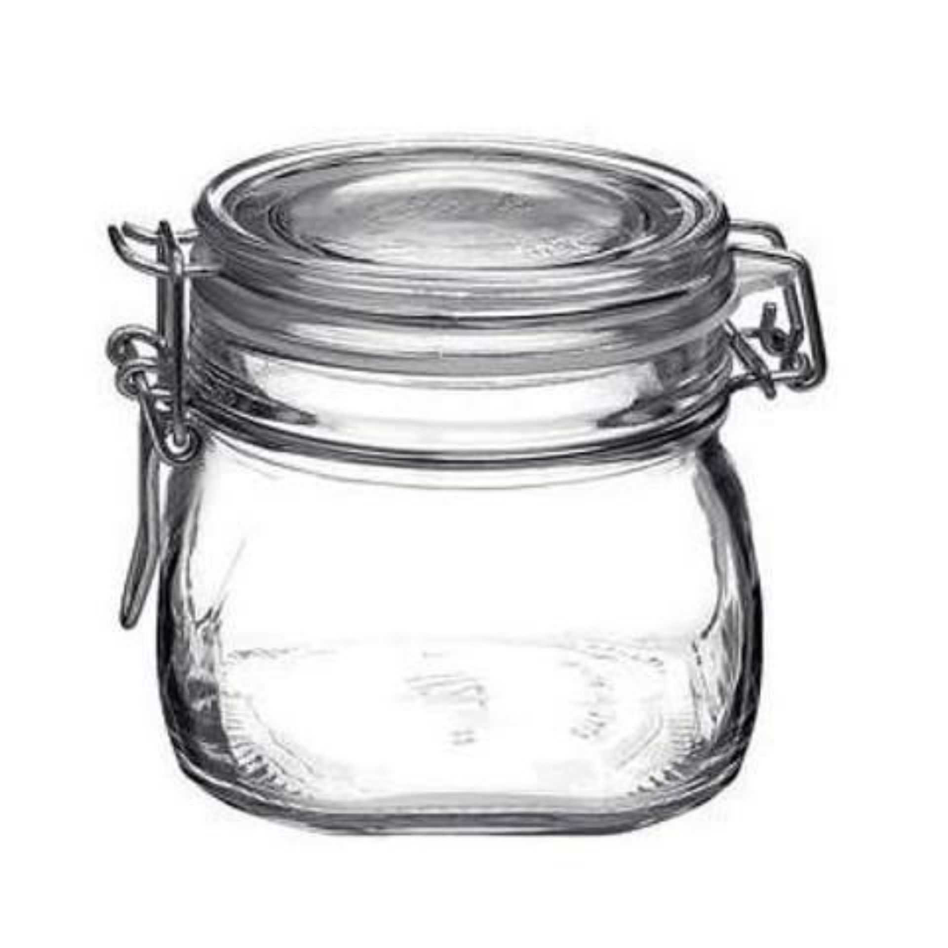 Ein quadratisches Bormioli Bügelverschlussglas mit 500 ml Fassungsvermögen aus klarem Glas, ausgestattet mit einem Drahtbügelverschluss, perfekt zum luftdichten Aufbewahren von Lebensmitteln.