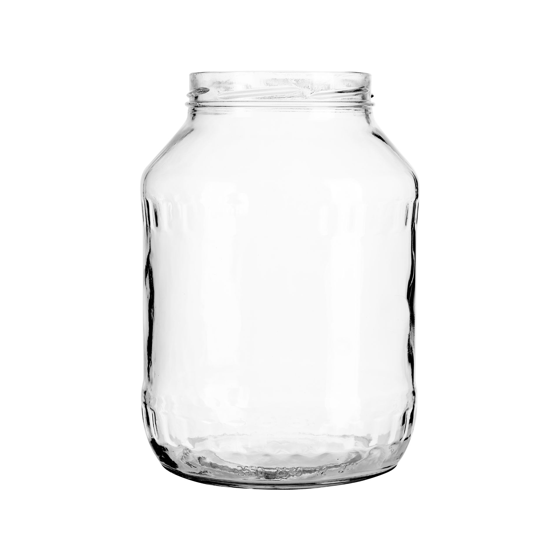 Großer, transparenter Glasbehälter mit silberfarbenem Schraubdeckel, gefüllt mit buntem eingelegtem Gemüse wie Karotten, Blumenkohl und Gurken; steht auf heller Holzoberfläche vor neutralem Hintergrund.