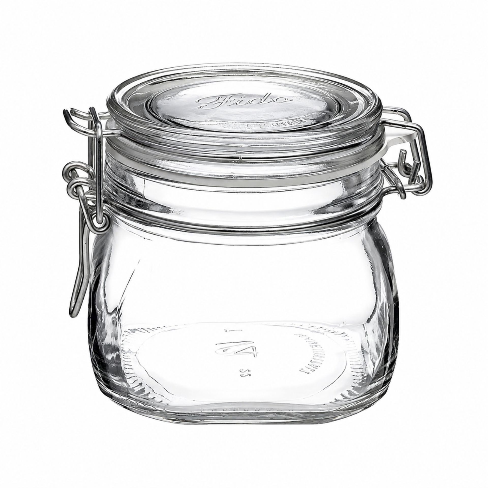 Ein quadratisches Bormioli Bügelverschlussglas mit 500 ml Fassungsvermögen aus klarem Glas, ausgestattet mit einem Drahtbügelverschluss, perfekt zum luftdichten Aufbewahren von Lebensmitteln.